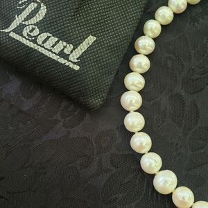 Elegant Pearl Necklace